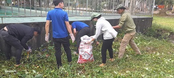 công đoàn cơ sở và Chi đoàn BQL rừng phòng hộ Tân Phú chung tay bảo vệ môi trường để chuẩn bị đón kỳ nghỉ dài ngày_hình 1.jpg